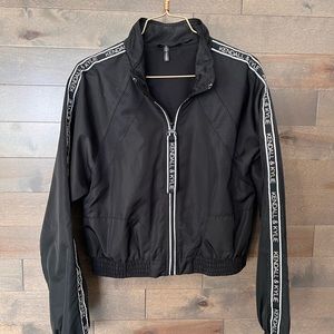 Kendall and Kylie Cropped Windbreaker Coat Size Small